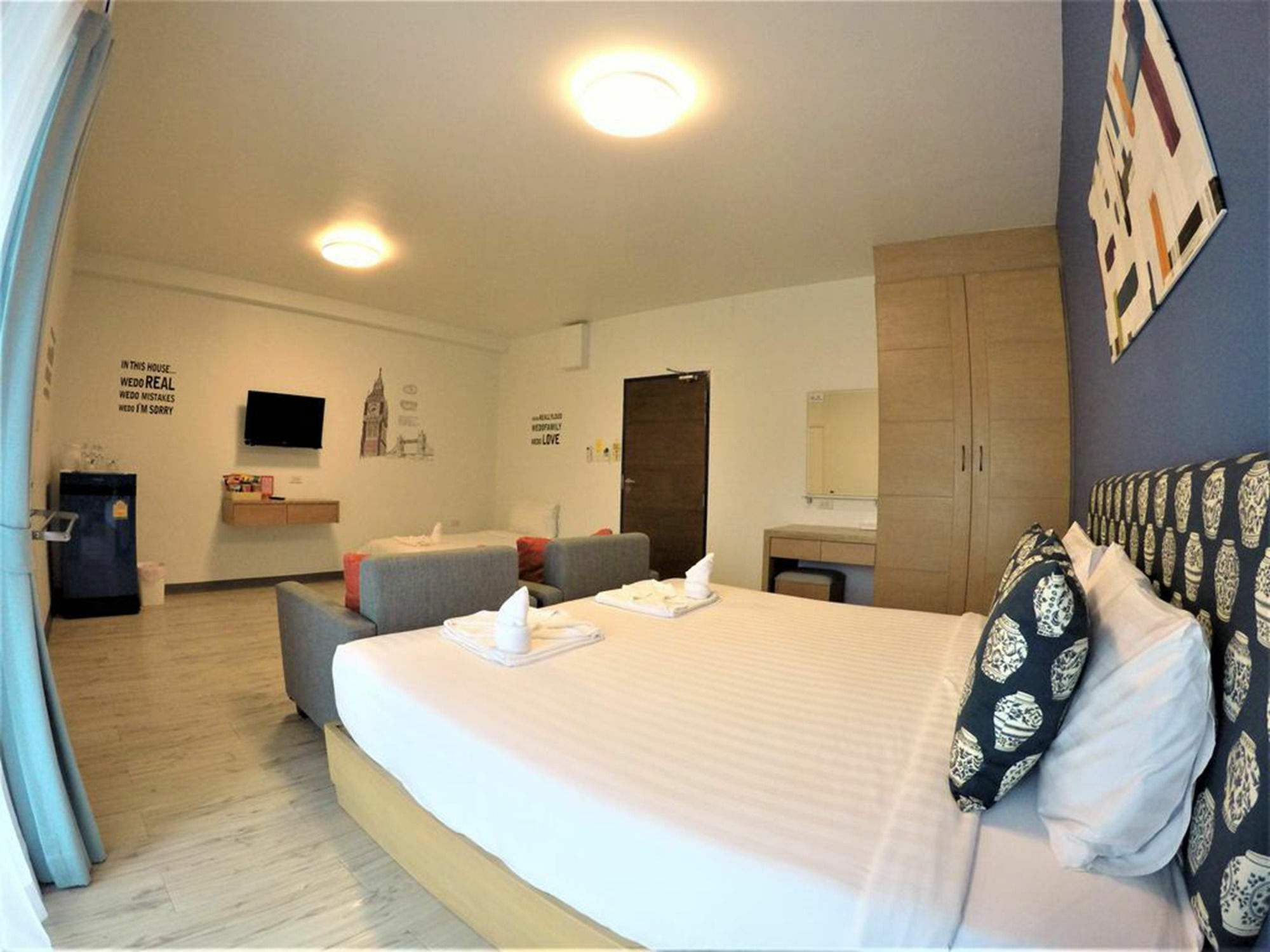 Shyne Place Otel Phuket Dış mekan fotoğraf